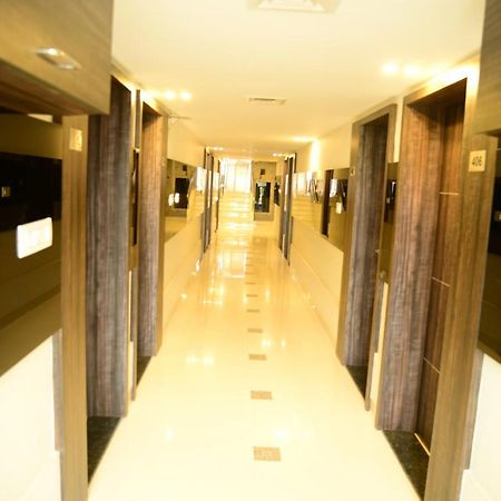 Miles Inn Hotel Hassan Exterior photo